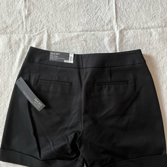 Apt 9 shorts - Picture 2 of 7